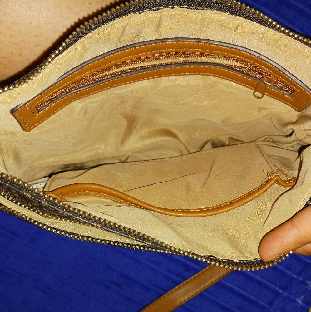 Purse - Picture 7 of 8